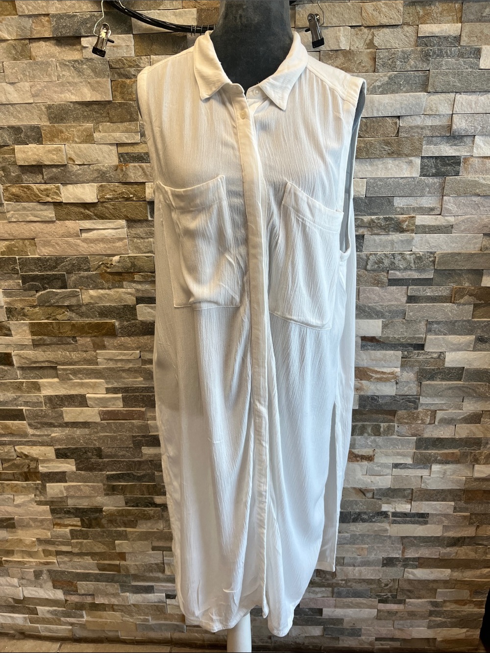 HD in Paris White Sleeveless Button-Front Long Shirt Dress
